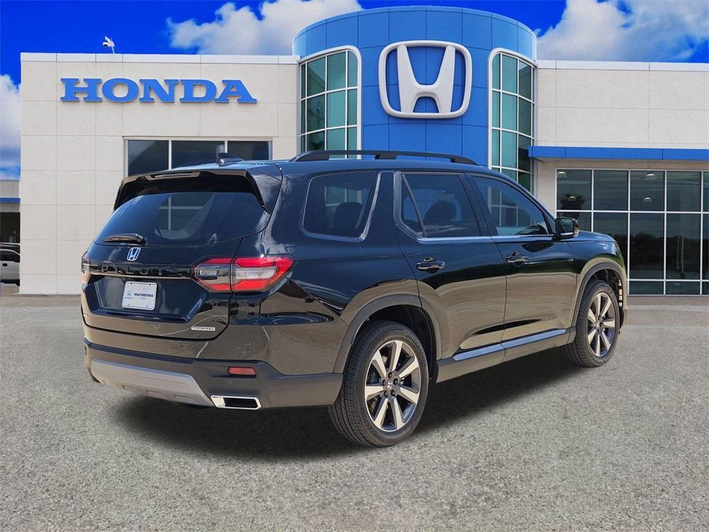new 2025 Honda Pilot car, priced at $48,003