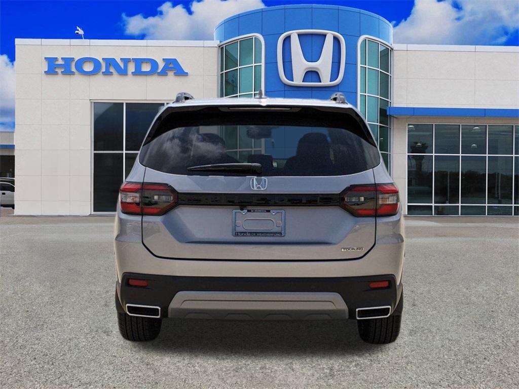 new 2025 Honda Pilot car, priced at $45,393