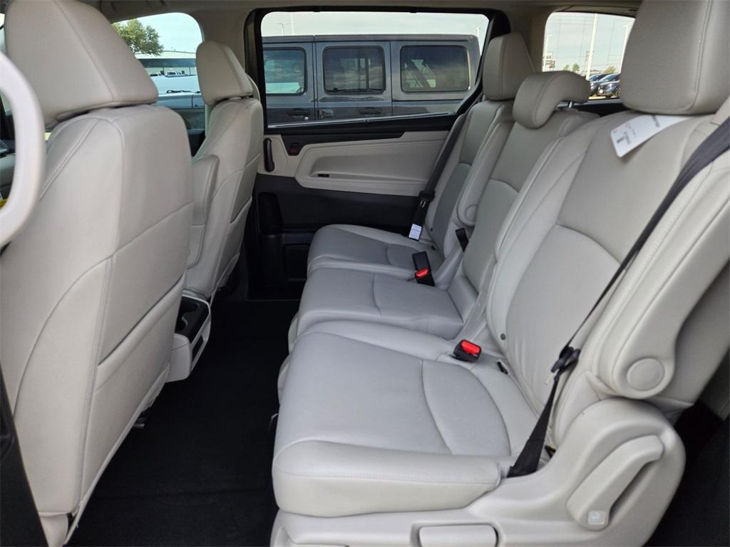 new 2026 Honda Odyssey car, priced at $43,414