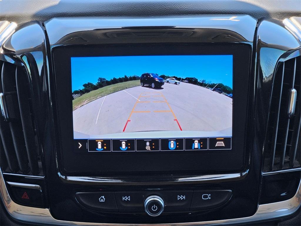 used 2020 Chevrolet Traverse car, priced at $22,899