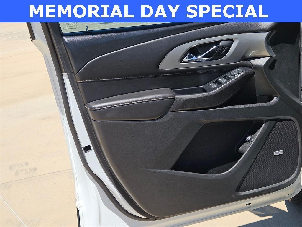 used 2020 Chevrolet Traverse car, priced at $23,750