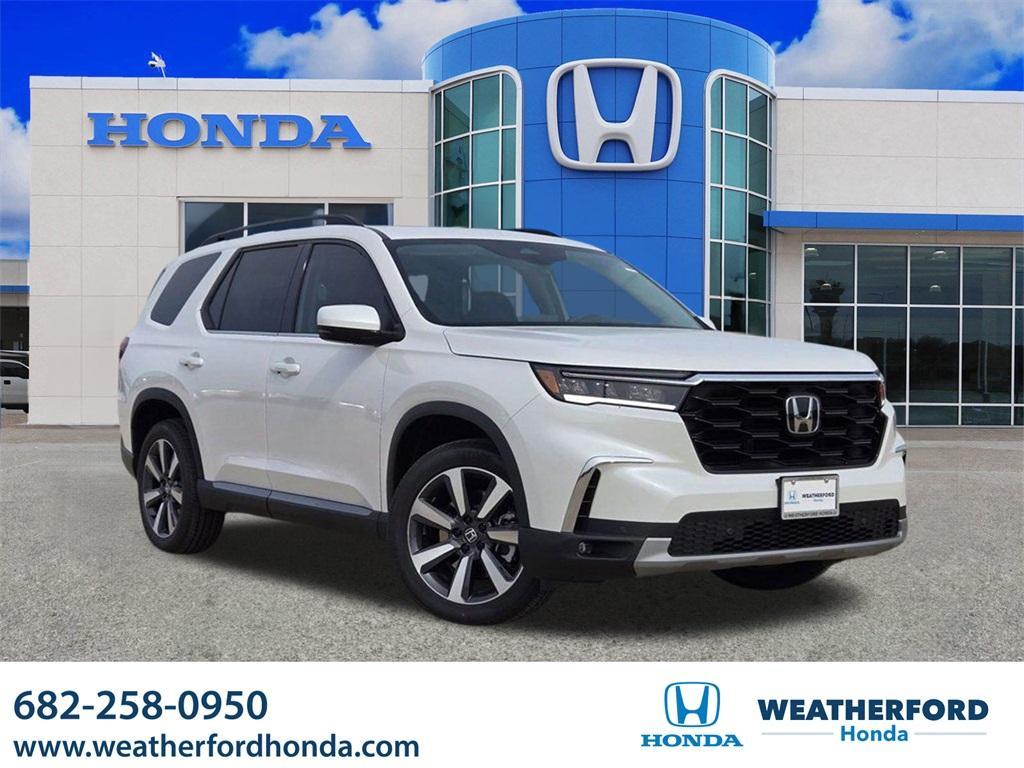 new 2025 Honda Pilot car, priced at $47,804