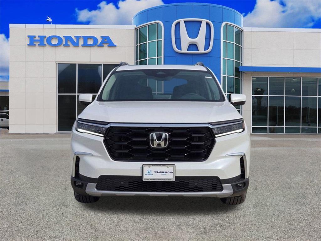 new 2025 Honda Pilot car, priced at $51,550