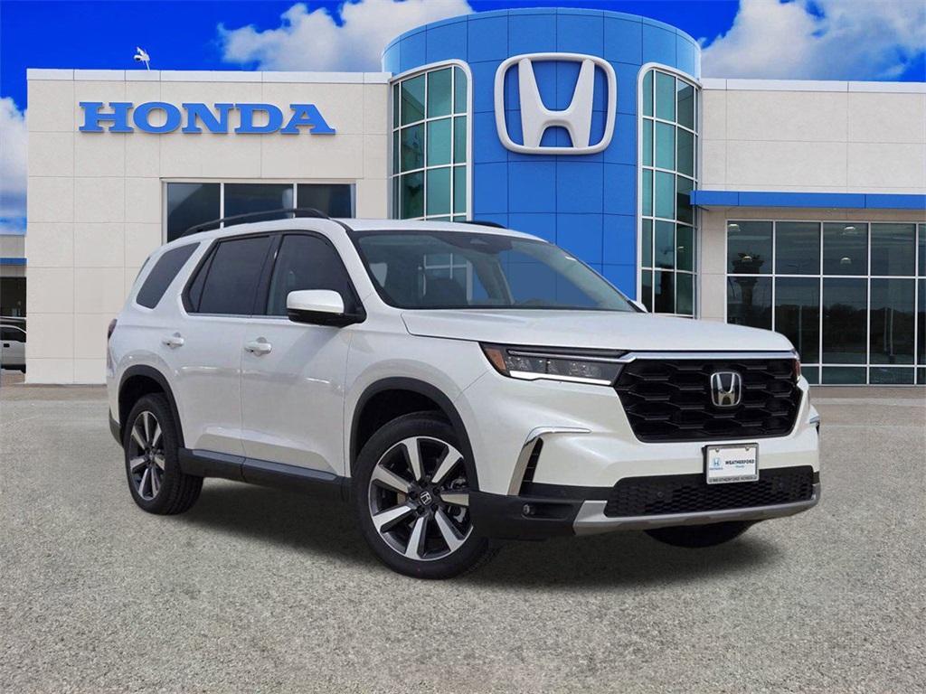 new 2025 Honda Pilot car, priced at $51,550