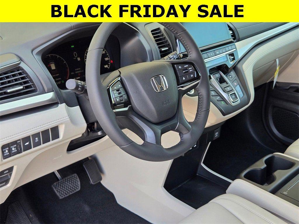 new 2026 Honda Odyssey car, priced at $43,237