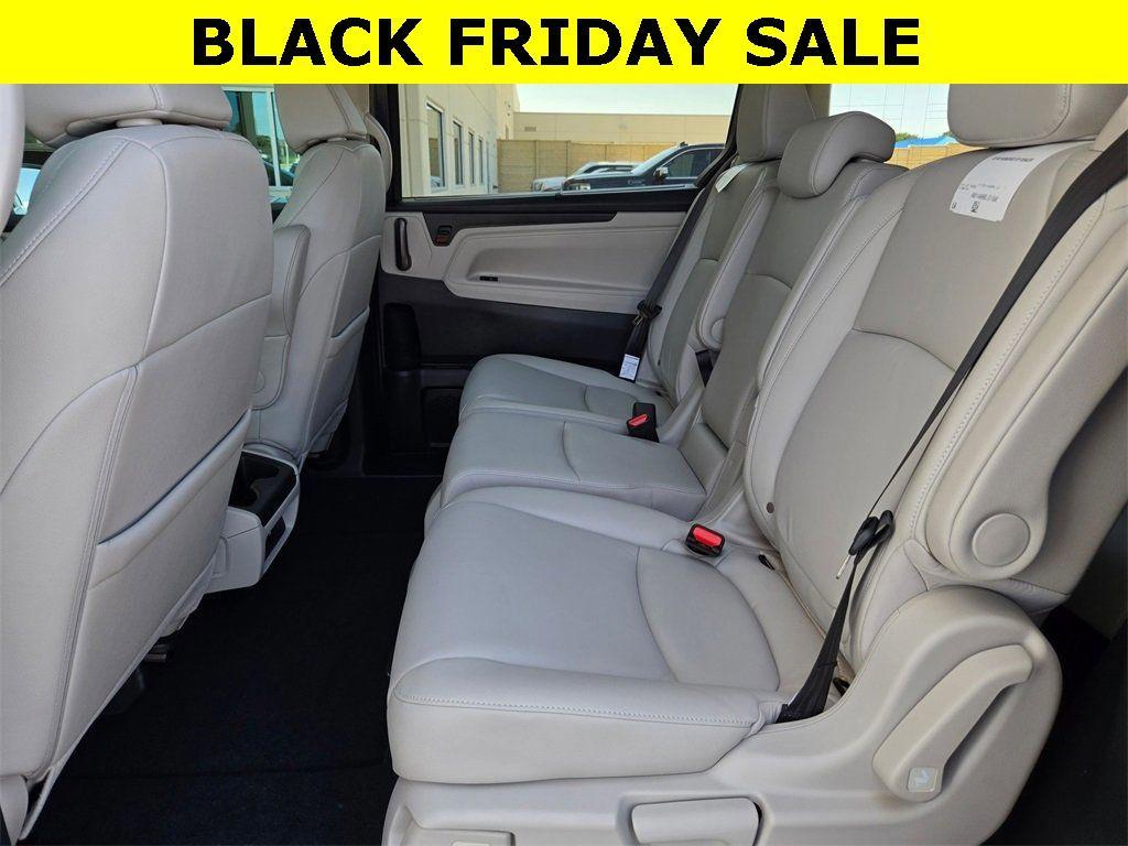 new 2026 Honda Odyssey car, priced at $43,237