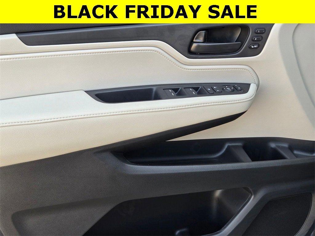 new 2026 Honda Odyssey car, priced at $43,237