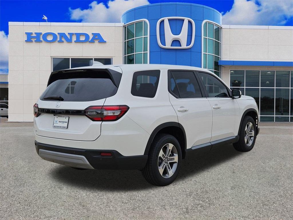 new 2025 Honda Pilot car, priced at $45,367