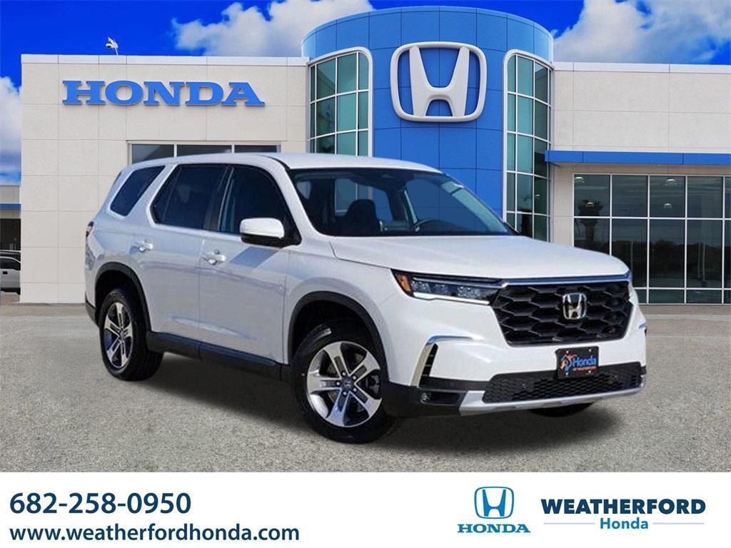 new 2025 Honda Pilot car, priced at $45,367