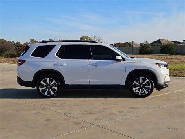 new 2025 Honda Pilot car, priced at $49,286