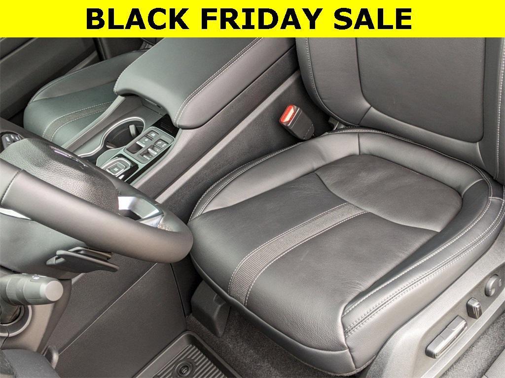 new 2025 Honda Pilot car, priced at $46,304