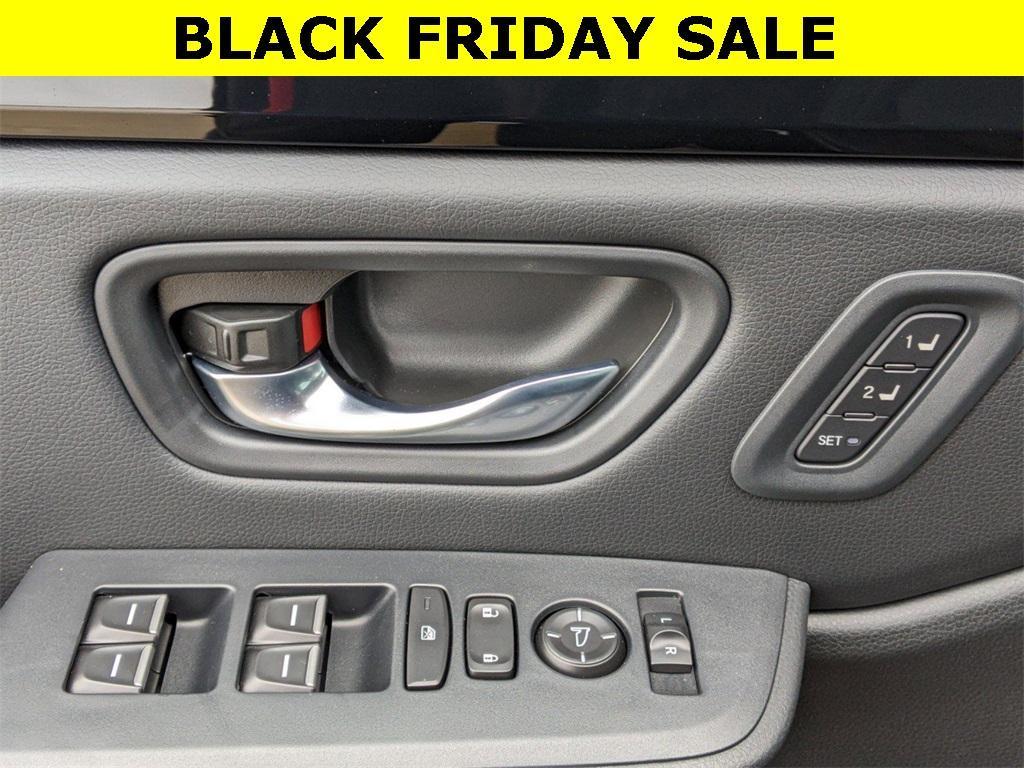 new 2025 Honda Pilot car, priced at $46,304