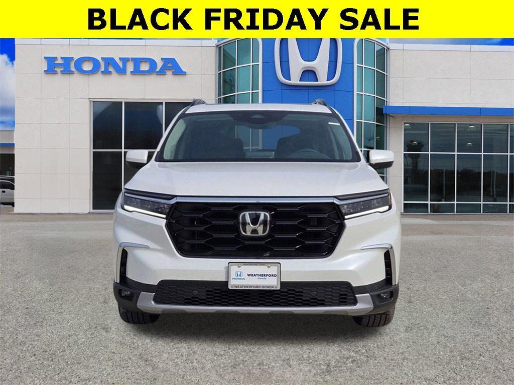 new 2025 Honda Pilot car, priced at $46,304
