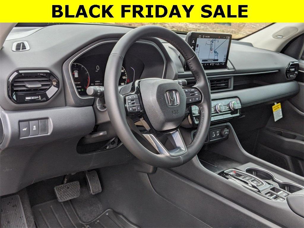 new 2025 Honda Pilot car, priced at $46,304