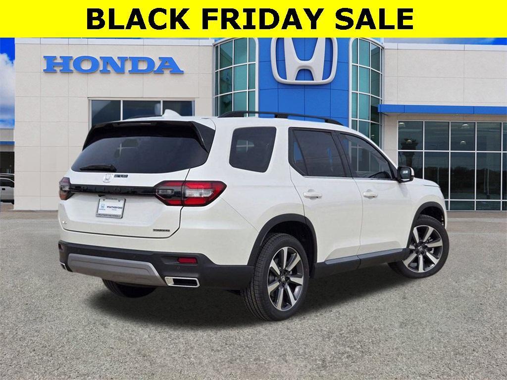 new 2025 Honda Pilot car, priced at $46,304