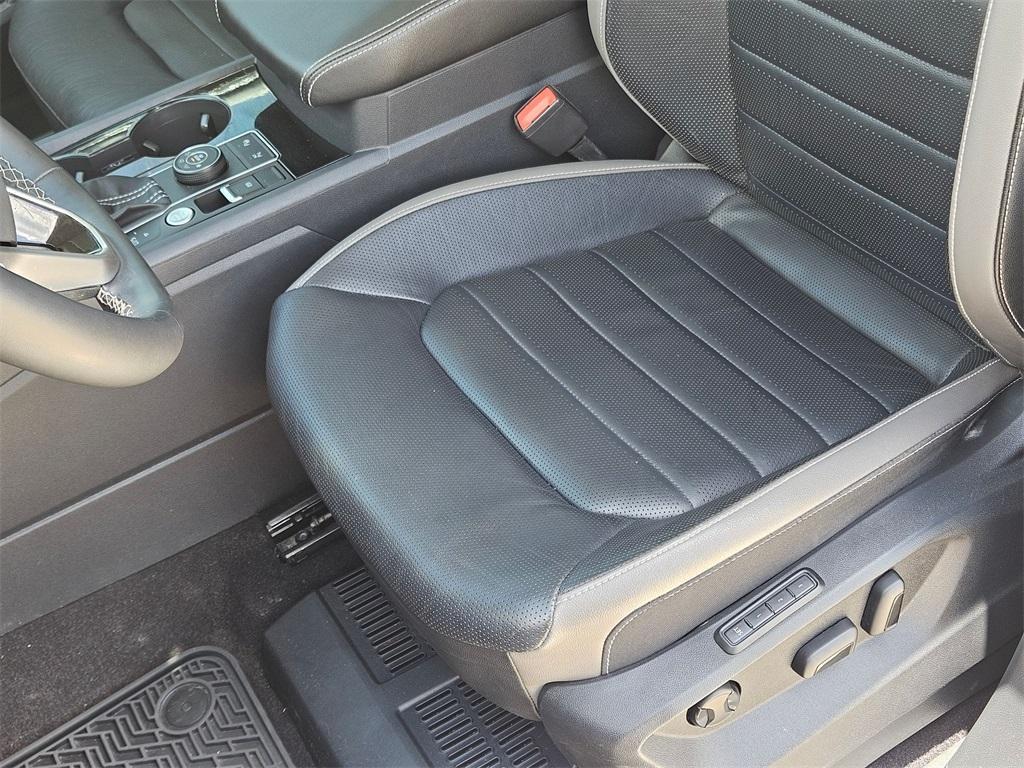 used 2021 Volkswagen Atlas car, priced at $27,250