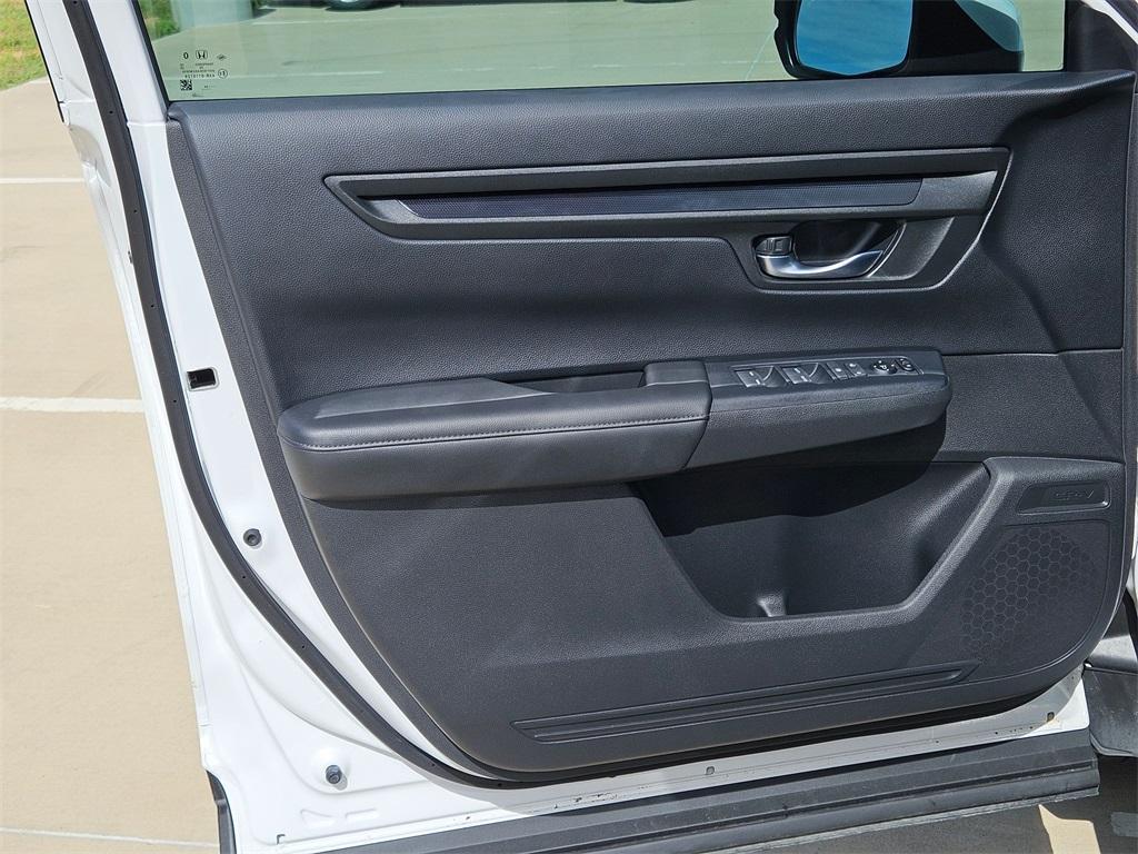 used 2024 Honda CR-V car, priced at $30,900