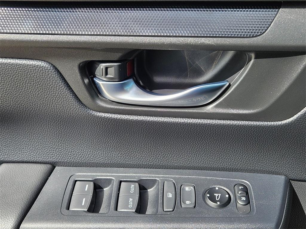 used 2024 Honda CR-V car, priced at $30,900
