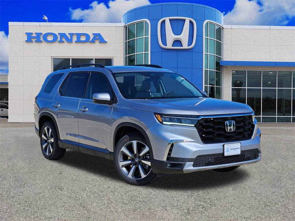 new 2025 Honda Pilot car, priced at $54,530