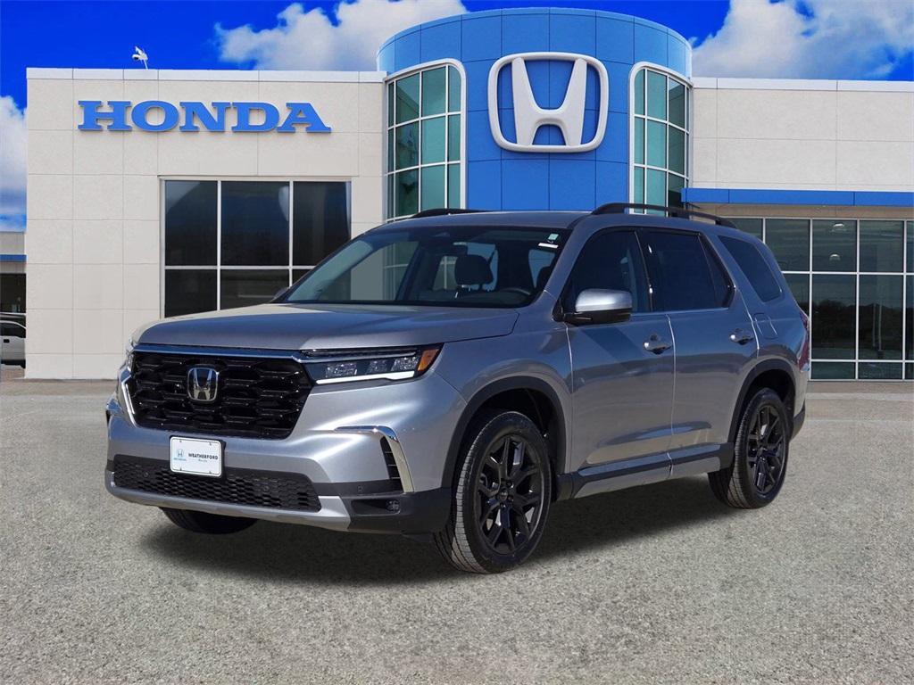 new 2025 Honda Pilot car, priced at $48,112