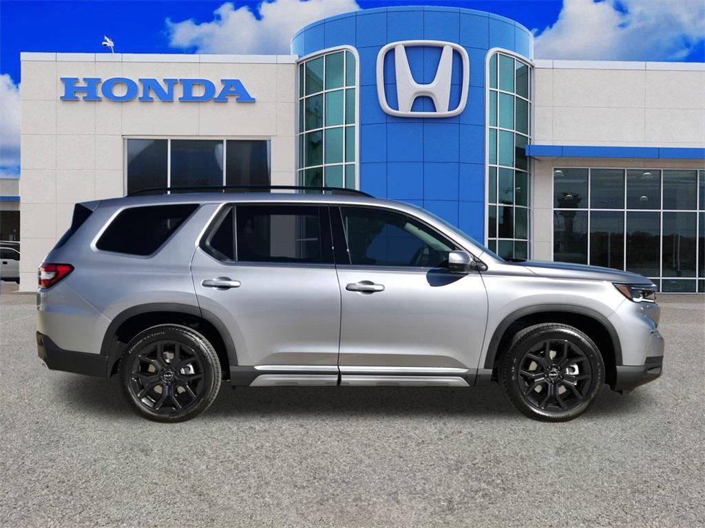 new 2025 Honda Pilot car, priced at $48,112