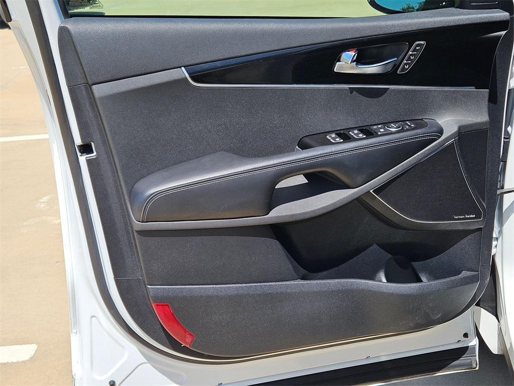 used 2019 Kia Sorento car, priced at $19,490