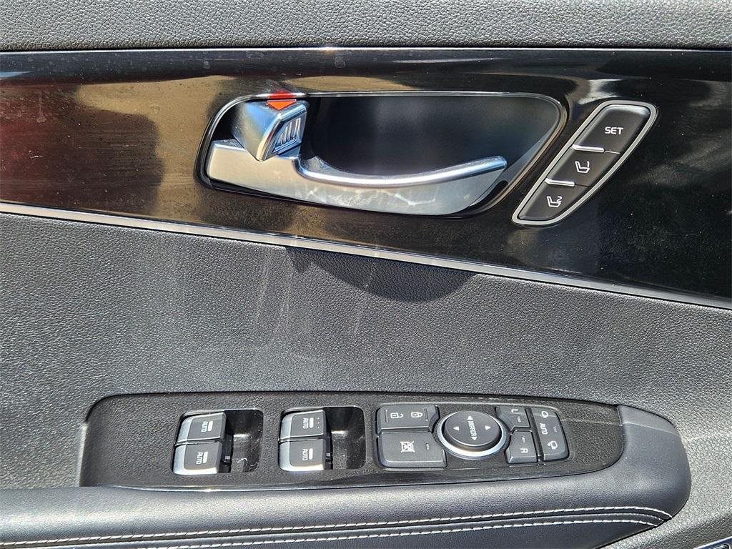 used 2019 Kia Sorento car, priced at $19,490