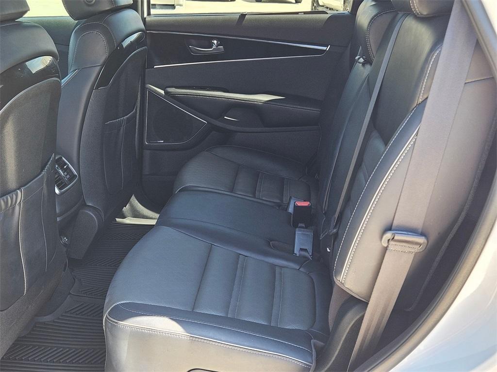 used 2019 Kia Sorento car, priced at $19,490
