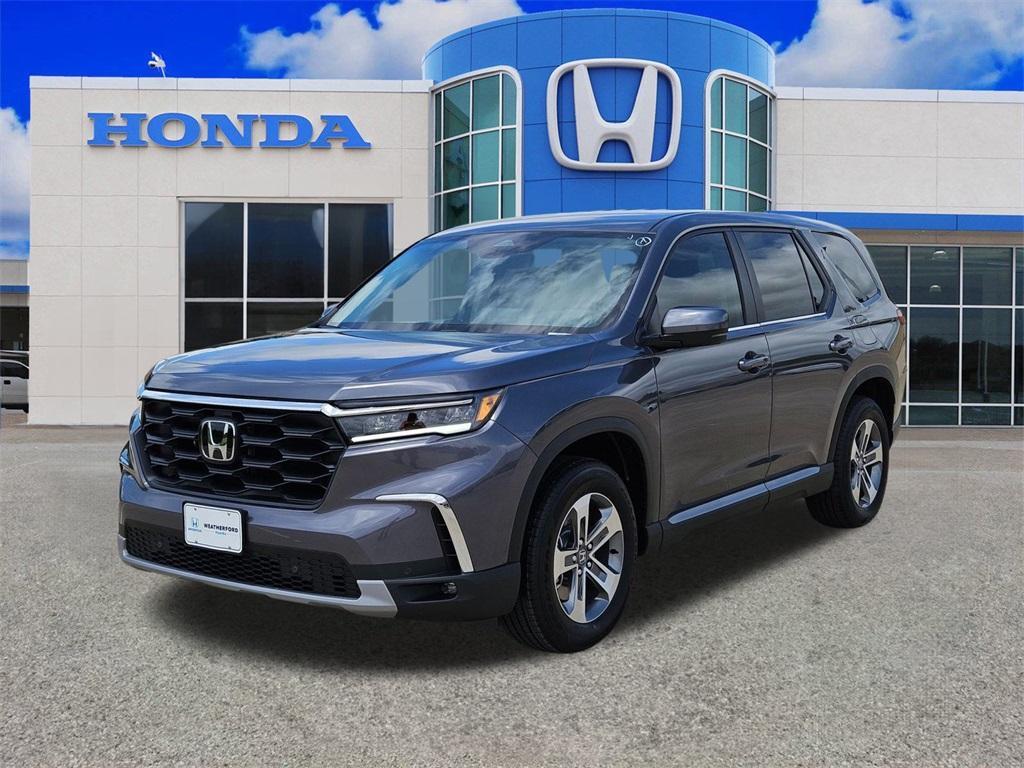 new 2025 Honda Pilot car, priced at $44,324