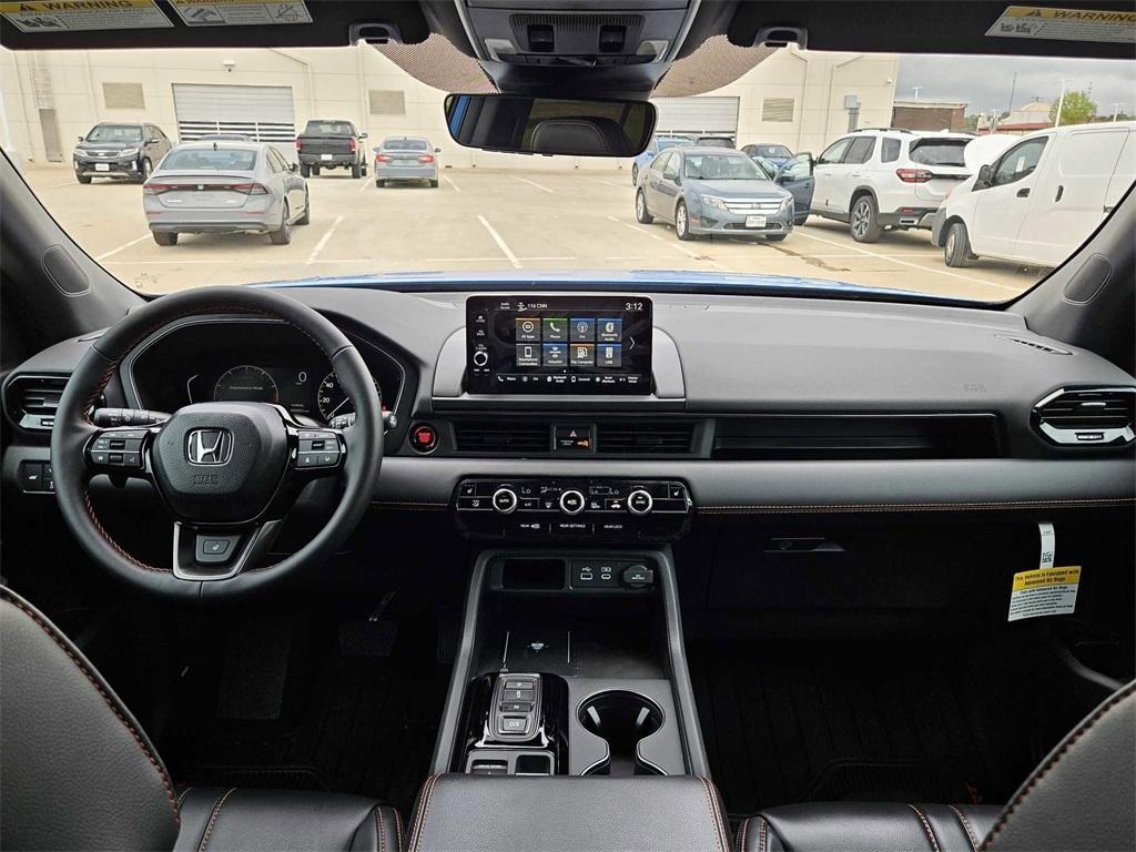 new 2025 Honda Pilot car, priced at $51,350