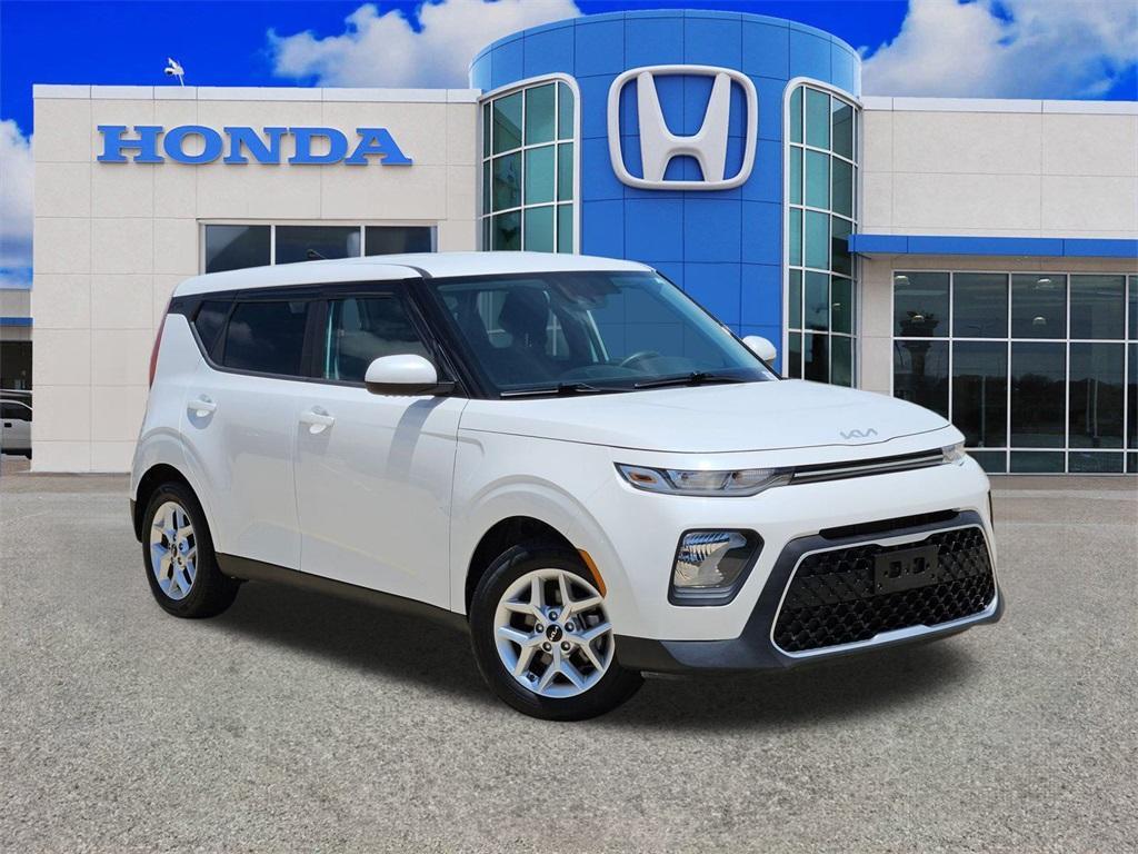 used 2022 Kia Soul car, priced at $16,490