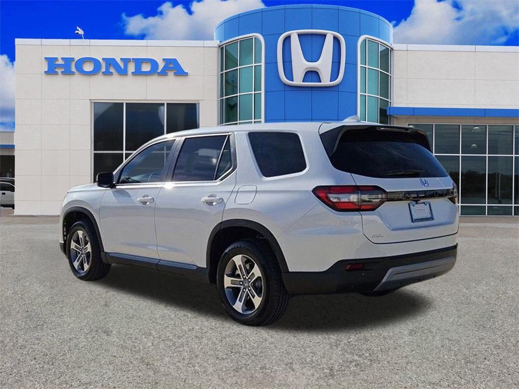 new 2025 Honda Pilot car, priced at $48,280