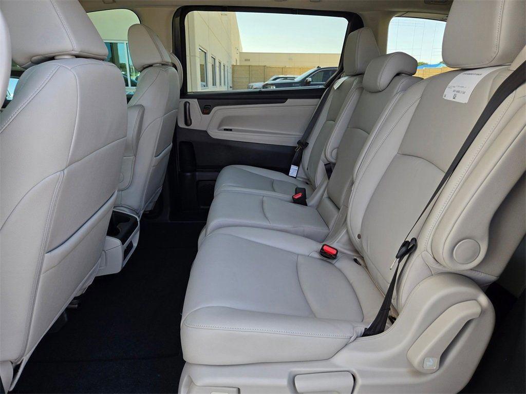 new 2026 Honda Odyssey car, priced at $42,798