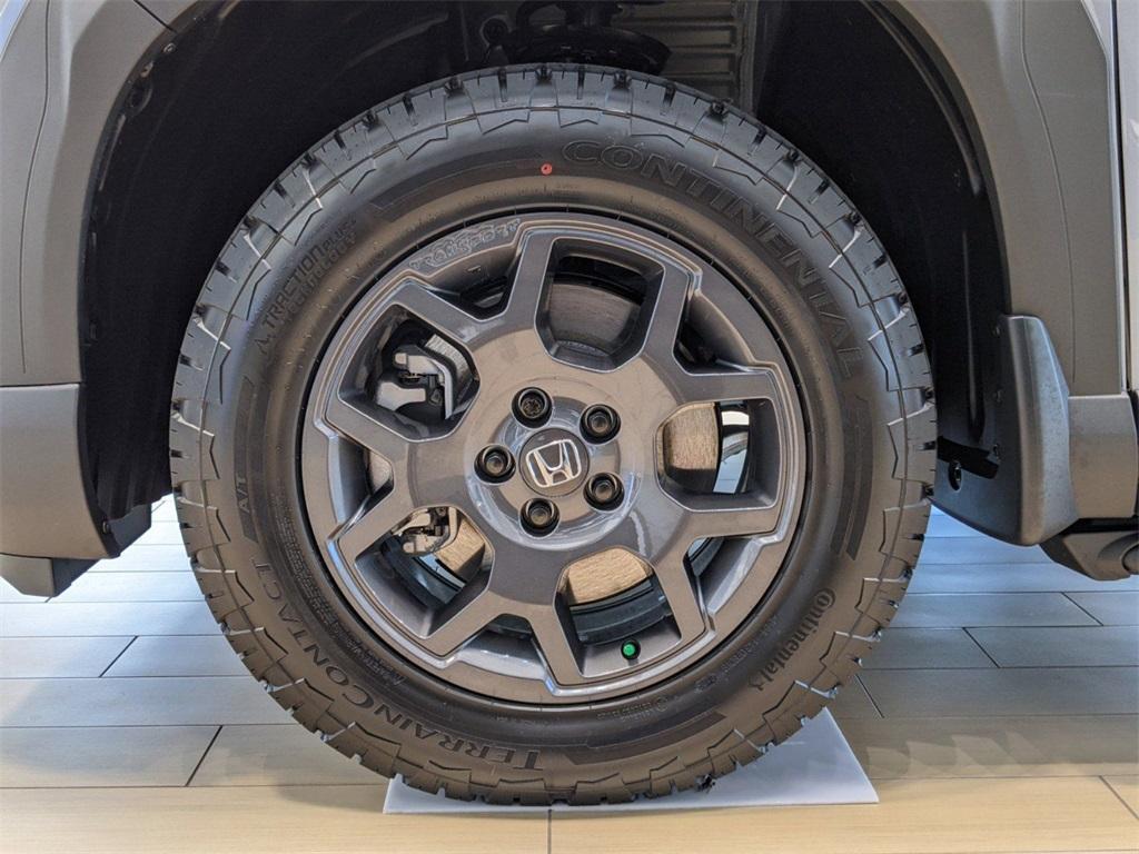 new 2025 Honda Pilot car, priced at $51,350