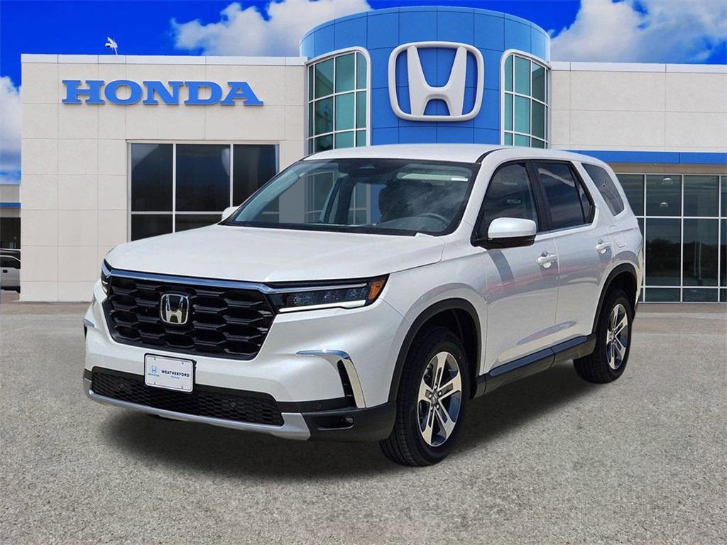 new 2025 Honda Pilot car, priced at $47,550