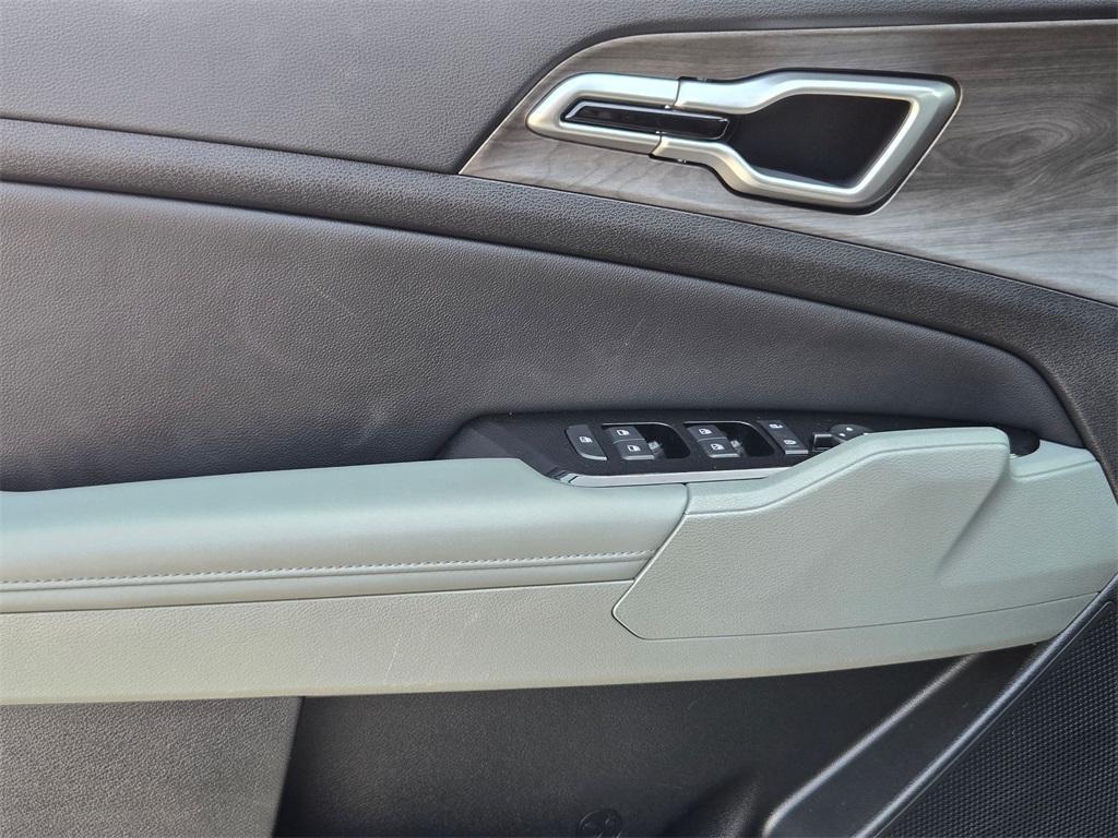 used 2025 Kia Sportage car, priced at $28,996