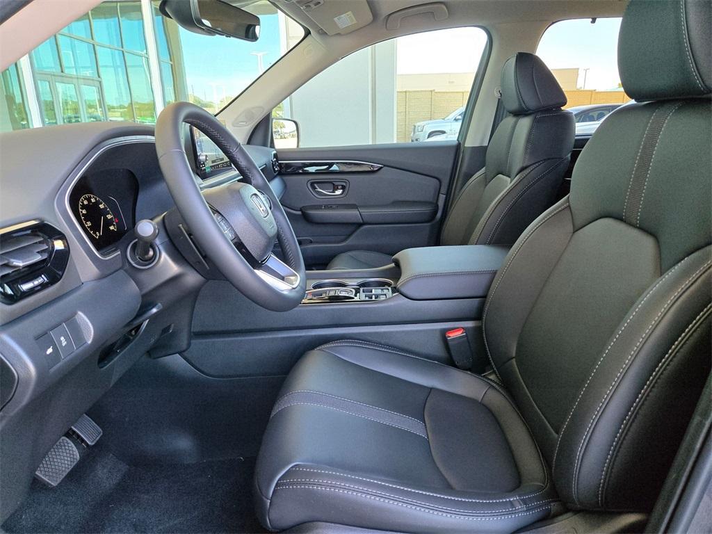 new 2025 Honda Pilot car, priced at $46,424