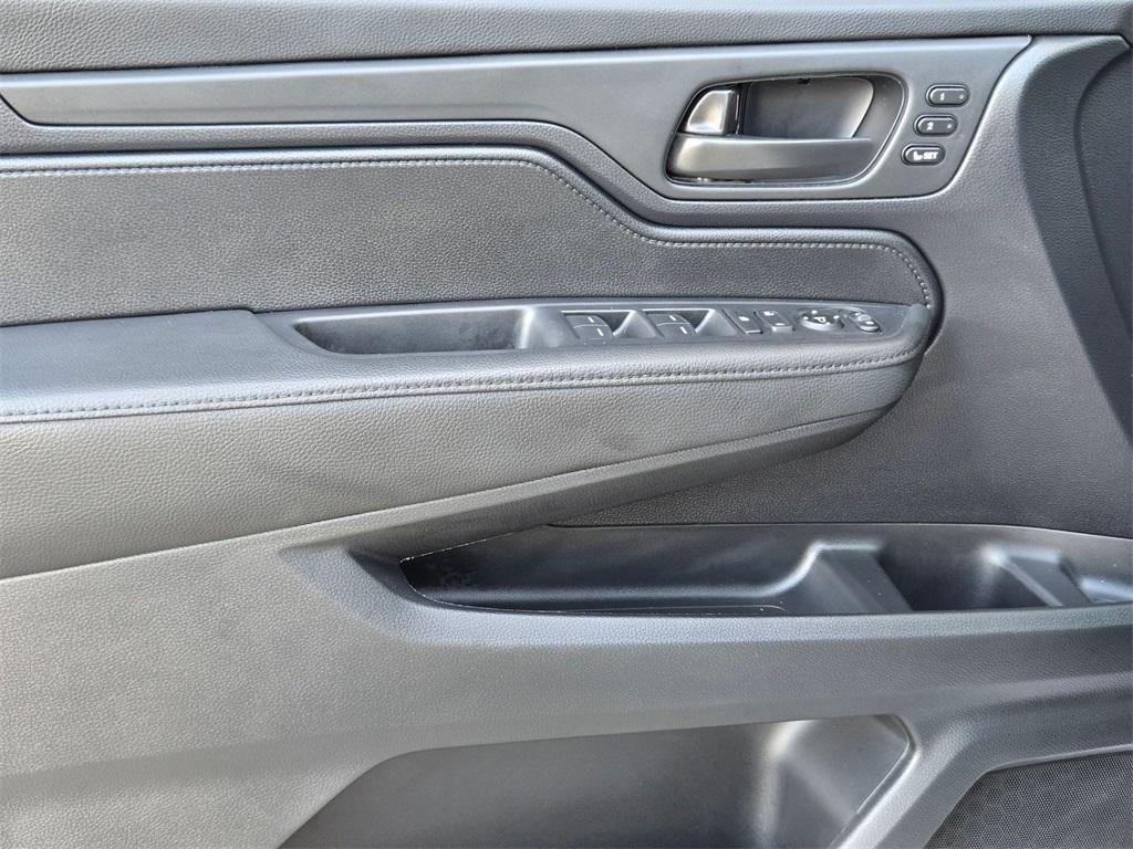 used 2024 Honda Odyssey car, priced at $37,828