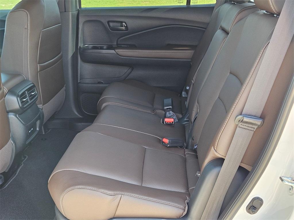 new 2025 Honda Passport car, priced at $44,655