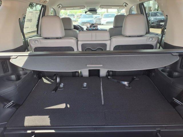 new 2025 Honda Pilot car, priced at $45,680
