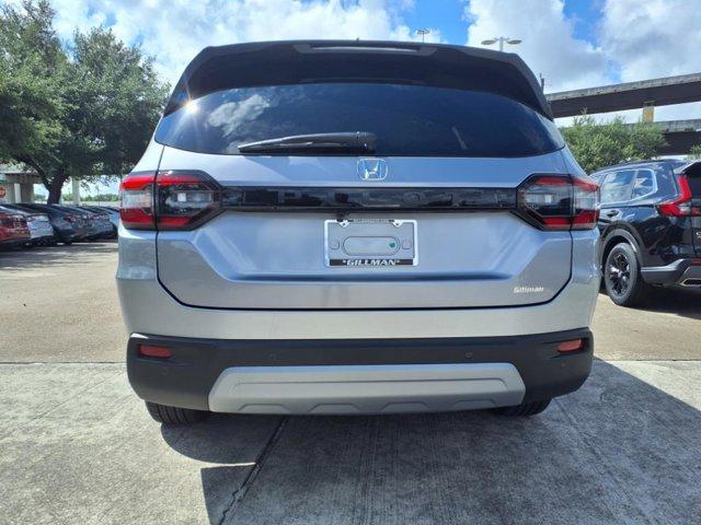 new 2025 Honda Pilot car, priced at $45,680