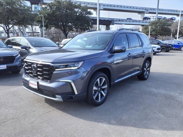 new 2025 Honda Pilot car, priced at $50,695