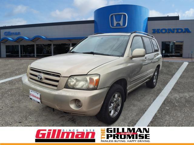 used 2004 Toyota Highlander car, priced at $8,000