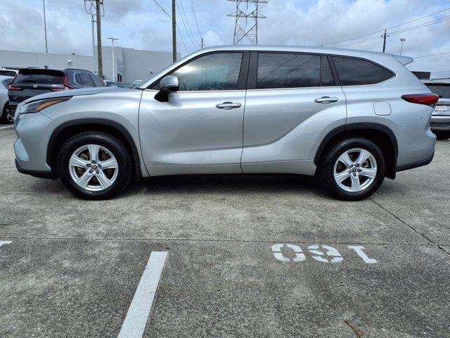 used 2023 Toyota Highlander car, priced at $32,995
