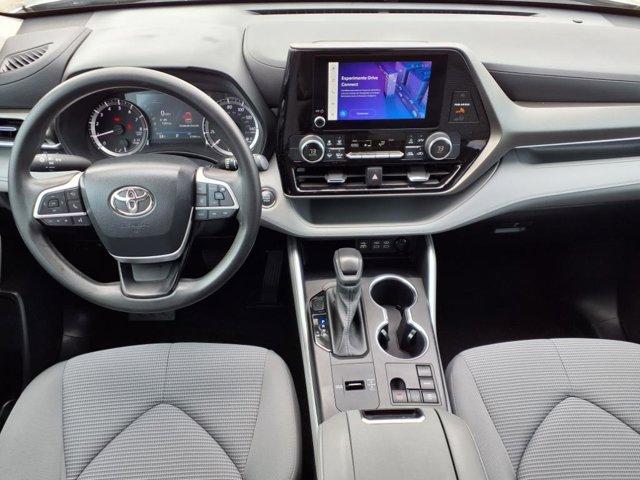 used 2023 Toyota Highlander car, priced at $32,995