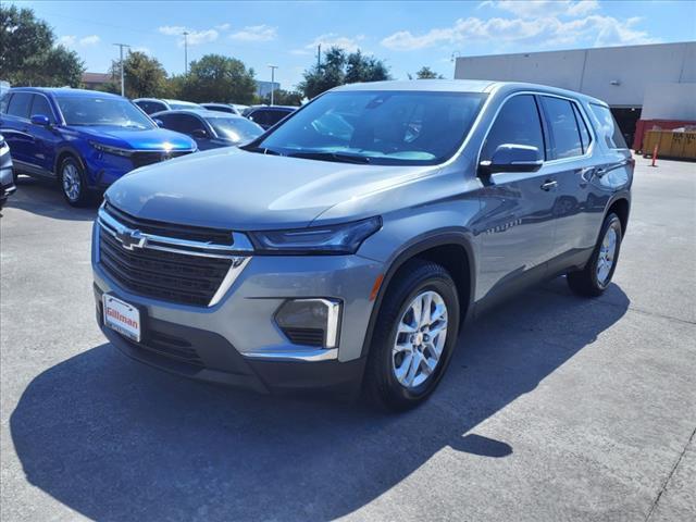 used 2023 Chevrolet Traverse car, priced at $27,995