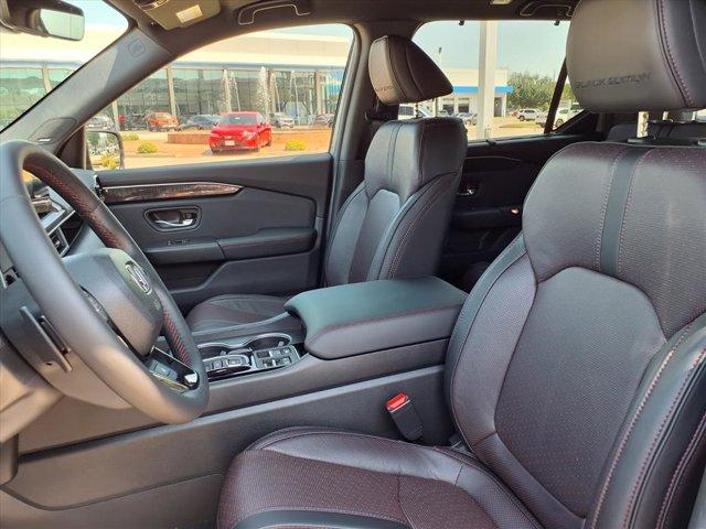 new 2025 Honda Pilot car, priced at $57,260