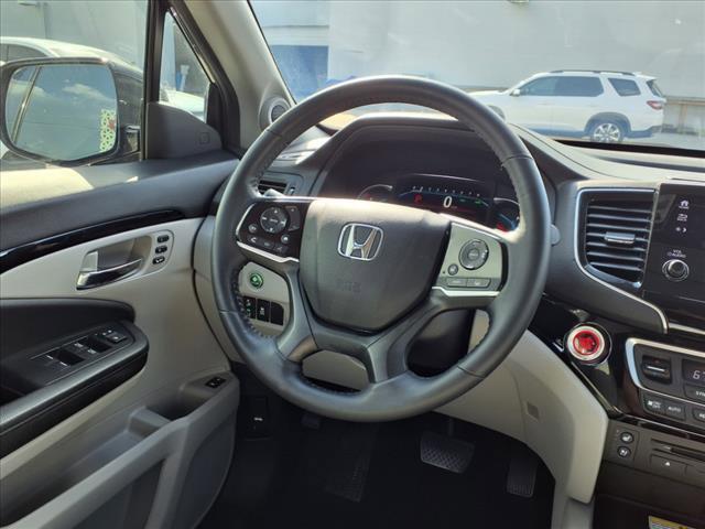 used 2022 Honda Pilot car, priced at $34,995