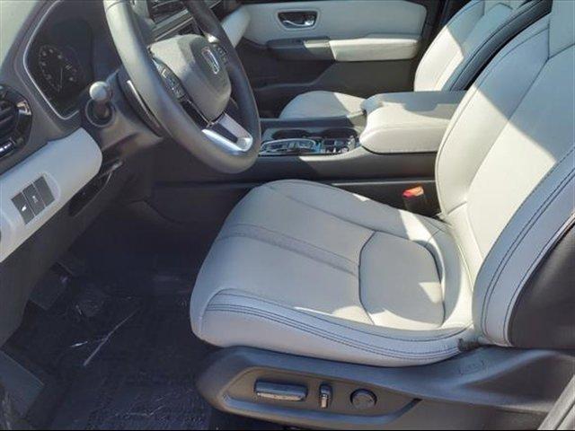 new 2025 Honda Pilot car, priced at $44,950