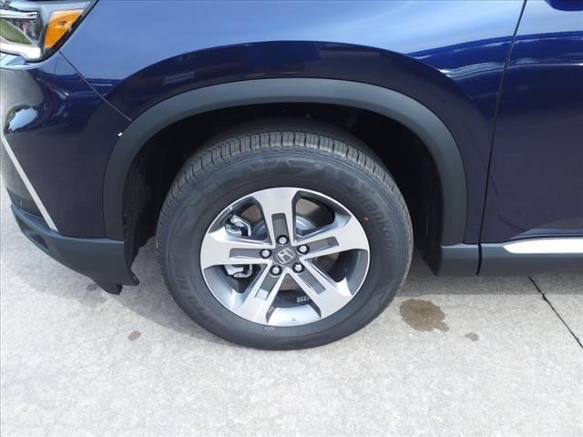 new 2025 Honda Pilot car, priced at $44,950